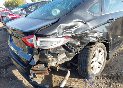 2013 Ford Fusion Se z USA, uszkodzony, nr VIN 3FA6P0H79DR154483